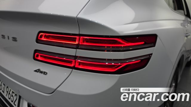 Genesis GV80 2020 — photo 9