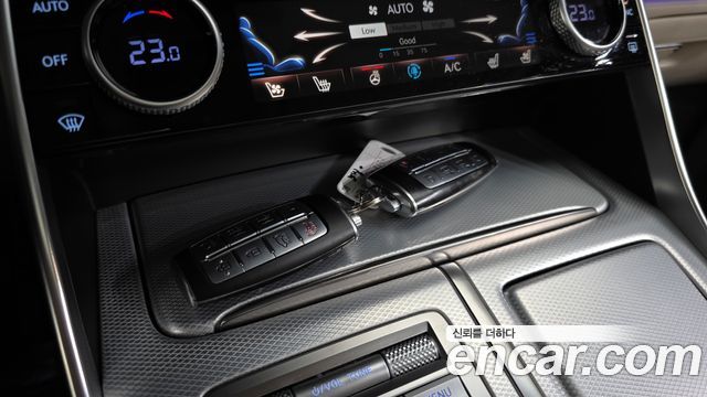 Genesis GV80 2020 — photo 30