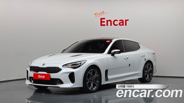 Kia Stinger 2018 — photo 1