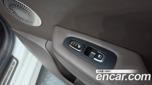 Kia Stinger 2018 — photo 30