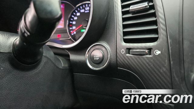 Kia K3 2015 — photo 16