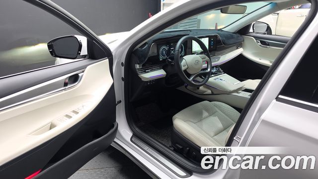 Hyundai Grandeur 2023 — photo 13