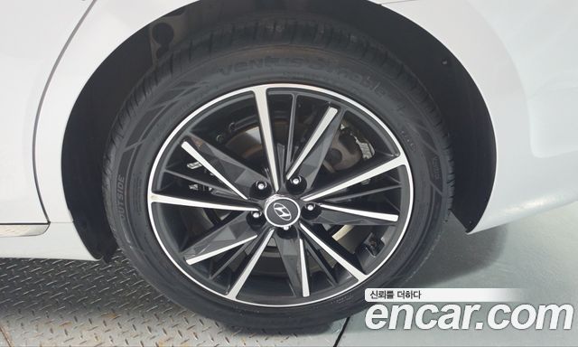 Hyundai Grandeur 2023 — photo 7