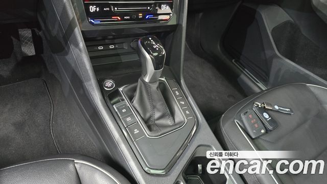 Volkswagen Tiguan 2023 — photo 12