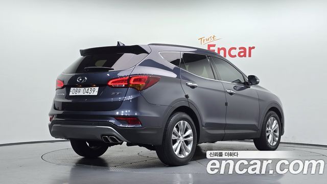 Hyundai Santafe 2016 — photo 2