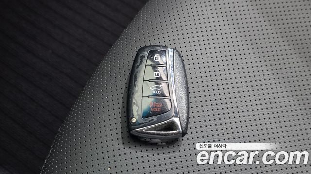 Hyundai Santafe 2016 — photo 17