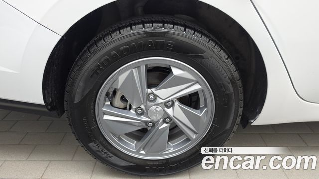 Hyundai AVANTE 2024 — photo 5