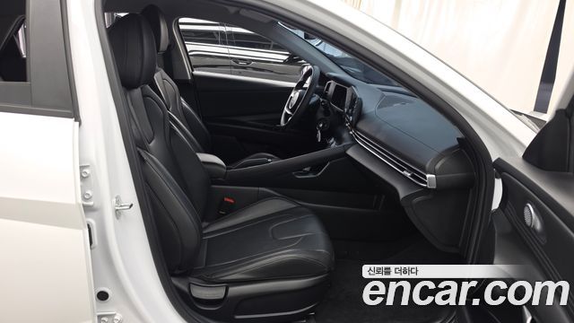 Hyundai AVANTE 2024 — photo 17