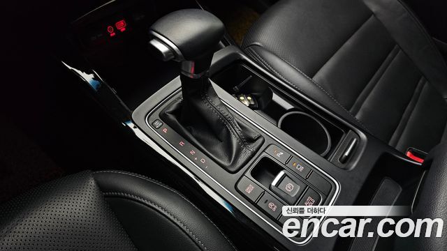 Kia Sorento 2018 — photo 12