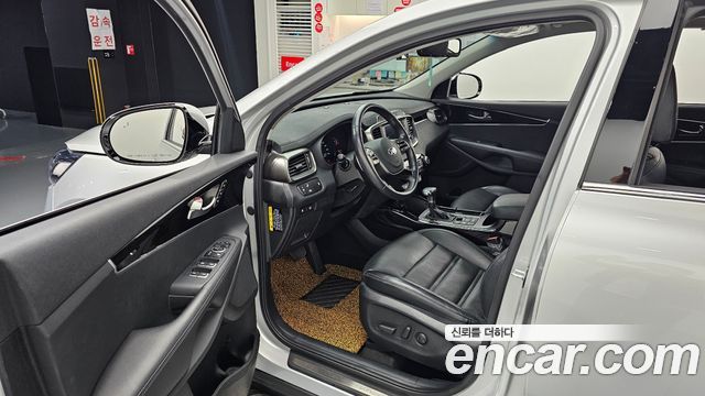 Kia Sorento 2018 — photo 13