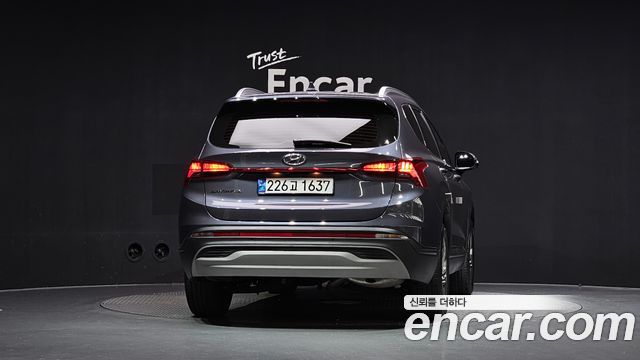 Hyundai Santafe 2022 — photo 4