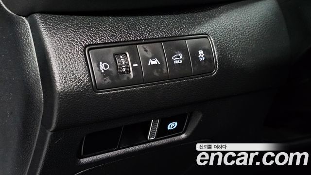 Hyundai Santafe 2022 — photo 25