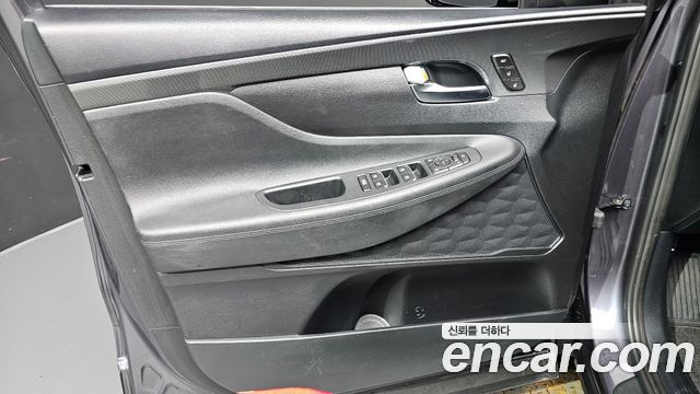 Hyundai Santafe 2022 — photo 14