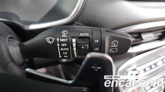 Hyundai Santafe 2022 — photo 28