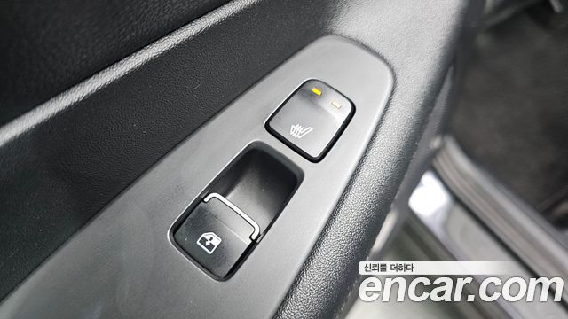 Hyundai Santafe 2022 — photo 32