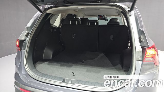 Hyundai Santafe 2022 — photo 35