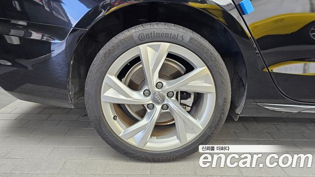 Audi A4 2020 — photo 5