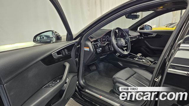 Audi A4 2020 — photo 10