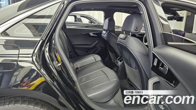 Audi A4 2020 — photo 12