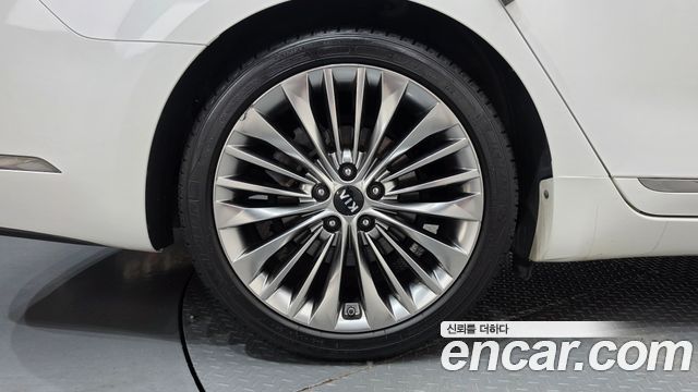 Kia K7 2019 — photo 5