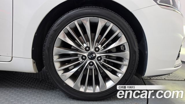 Kia K7 2019 — photo 7