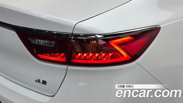 Kia K7 2019 — photo 9
