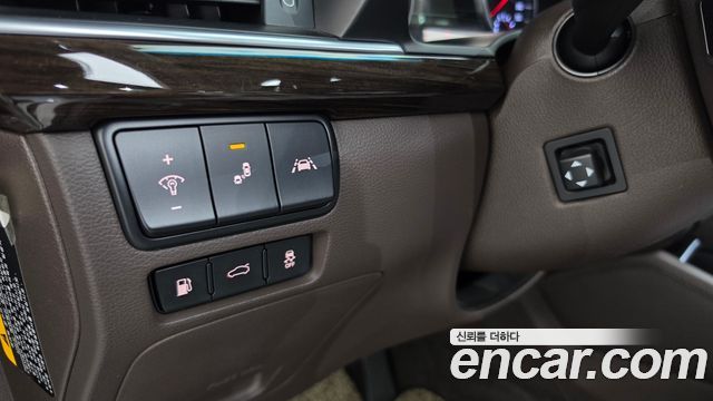 Kia K7 2019 — photo 29