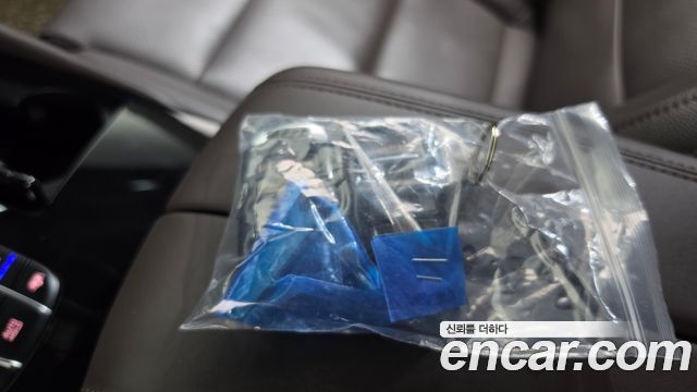 Kia K7 2019 — photo 33