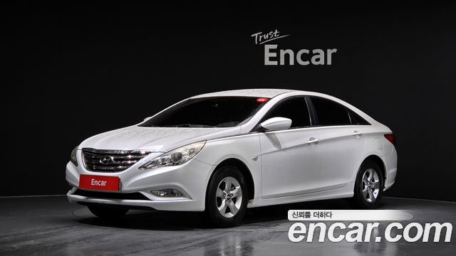 Hyundai Sonata 2010 — photo 1