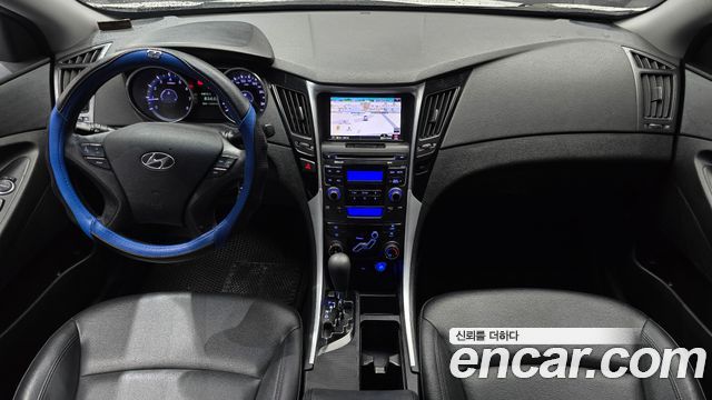 Hyundai Sonata 2010 — photo 7