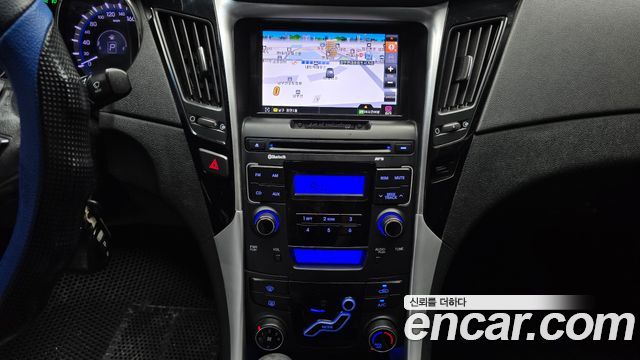 Hyundai Sonata 2010 — photo 14