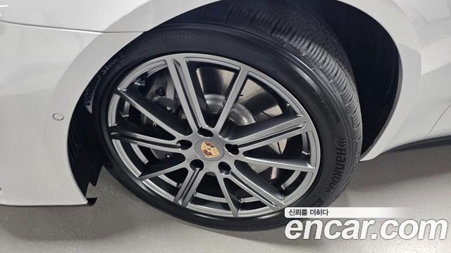 Porsche Panamera 2025 — photo 14
