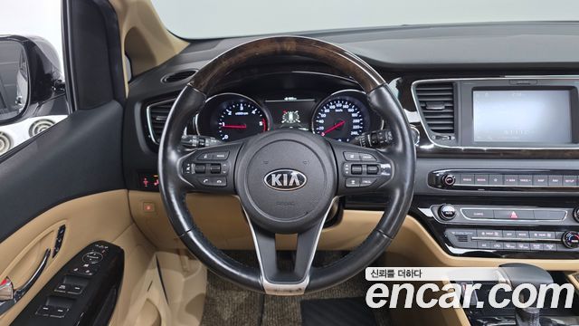 Kia Canival 2020 — photo 13
