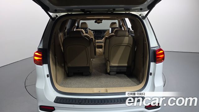 Kia Canival 2020 — photo 20