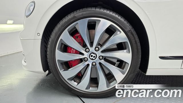 Bentley Flying Spur 2022 — photo 5