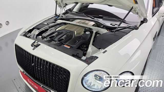Bentley Flying Spur 2022 — photo 6