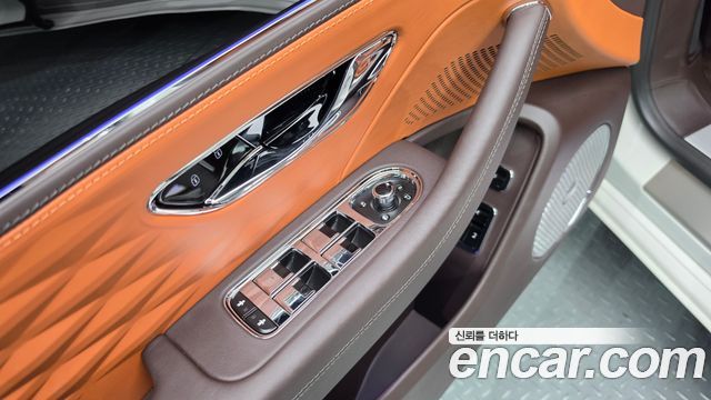 Bentley Flying Spur 2022 — photo 21