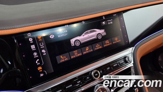 Bentley Flying Spur 2022 — photo 27