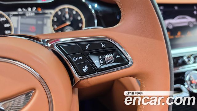 Bentley Flying Spur 2022 — photo 29