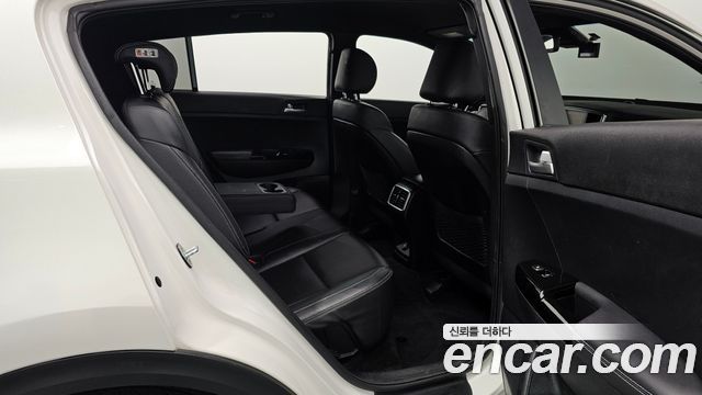 Kia Sportage 2019 — photo 18