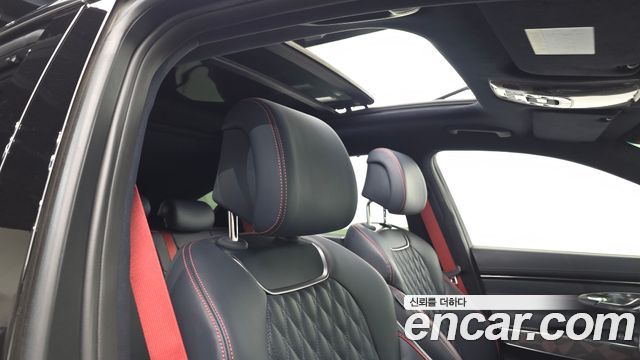 Genesis GV70 2023 — photo 21