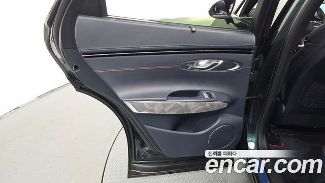 Genesis GV70 2023 — photo 15