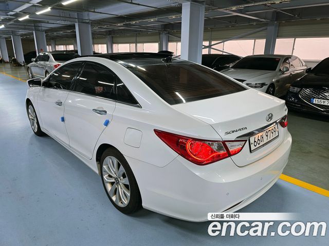 Hyundai Sonata 2010 — photo 7