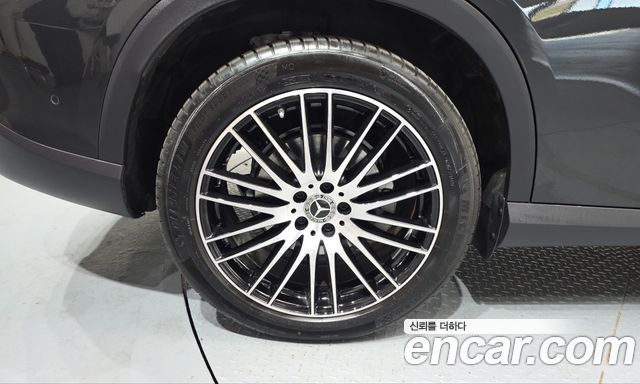 Mercedes-Benz GLC-Class 2026 — photo 5
