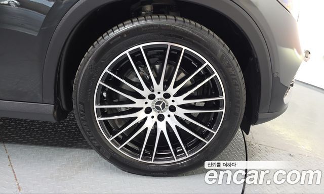Mercedes-Benz GLC-Class 2026 — photo 7