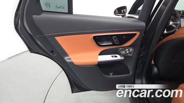 Mercedes-Benz GLC-Class 2026 — photo 15