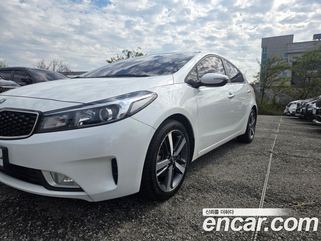 Kia K3 2017 — photo 2