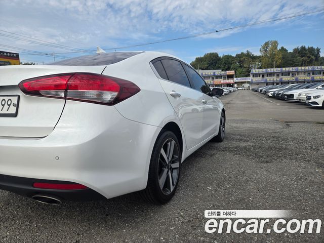Kia K3 2017 — photo 4