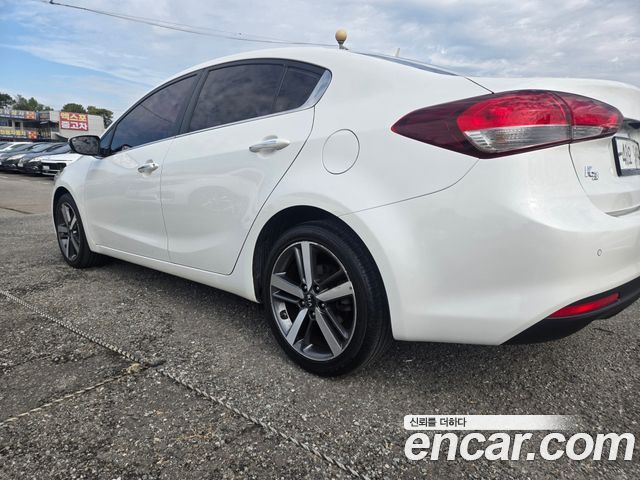 Kia K3 2017 — photo 5