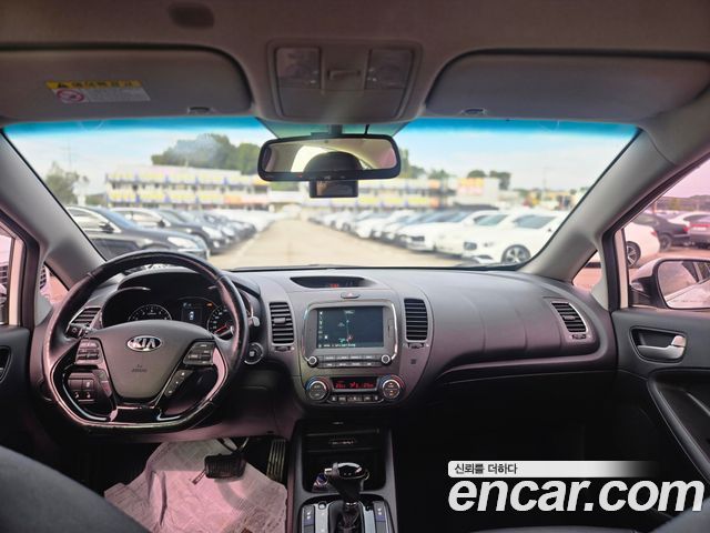 Kia K3 2017 — photo 8